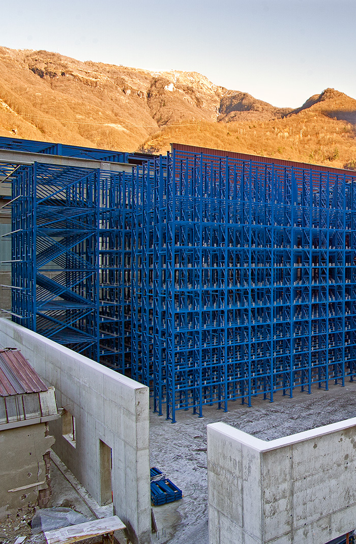Modulblok seismic warehouse